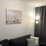 Daire 5 Min Walk From Yumbo 216 *
