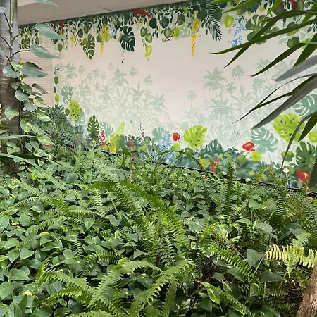 5 Min Walk From Yumbo 216 *