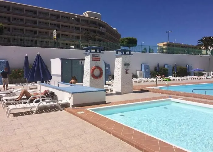 5 Min Walk From Yumbo 216 * Playa del Inglés