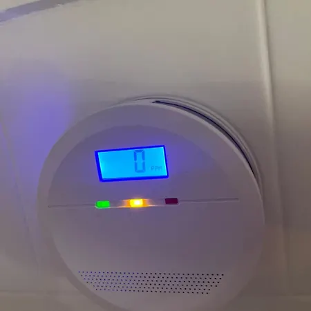 5 Min Walk From Yumbo 216