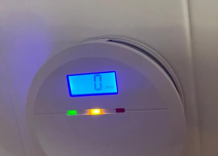 5 Min Walk From Yumbo 216