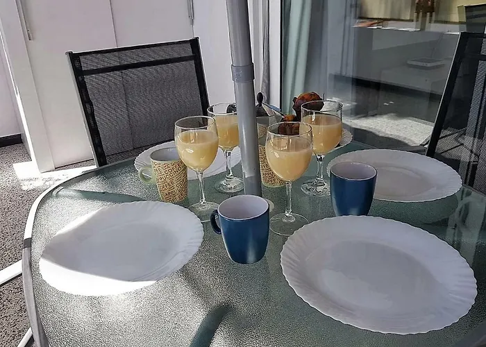 5 Min Walk From Yumbo 216 *