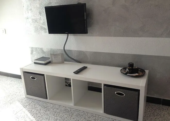 5 Min Walk From Yumbo 216 Appartement *