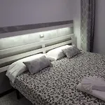 5 Min Walk From Yumbo 216 Διαμέρισμα