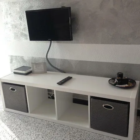 5 Min Walk From Yumbo 216 Appartement *